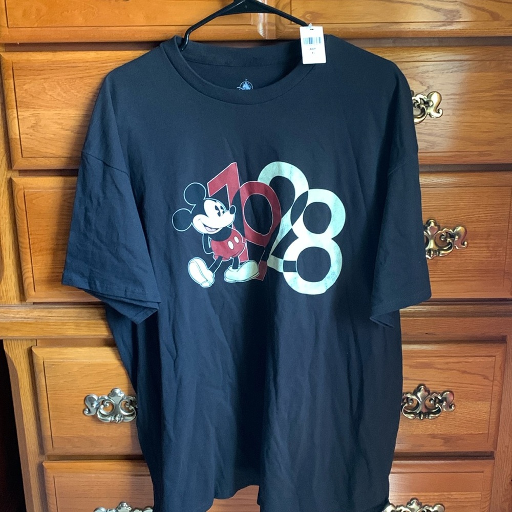 Disney “1928” Black XL T-Shirt.